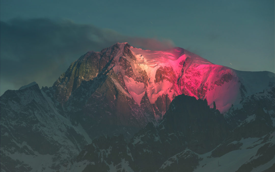 Monte Bianco vestito di rosa